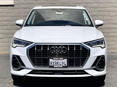Used 2021 Audi Q3 2.0T Premium Plus w/ Premium Plus Package AWD/4WD image 2