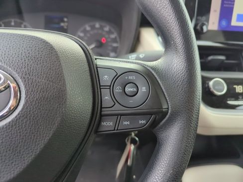 Used 2023 Toyota Corolla LE image 17