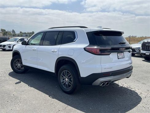 New 2025 GMC Acadia Elevation image 5