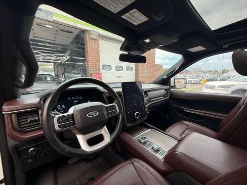 Used 2022 Ford Expedition Max Limited AWD/4WD image 19