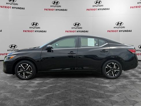 Used 2024 Nissan Sentra SV FWD image 6