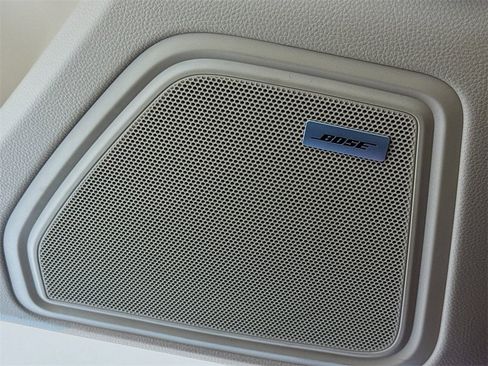 Used 2021 Porsche Macan S image 12