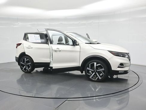 Used 2020 Nissan Rogue Sport SL w/ Premium Package FWD image 35