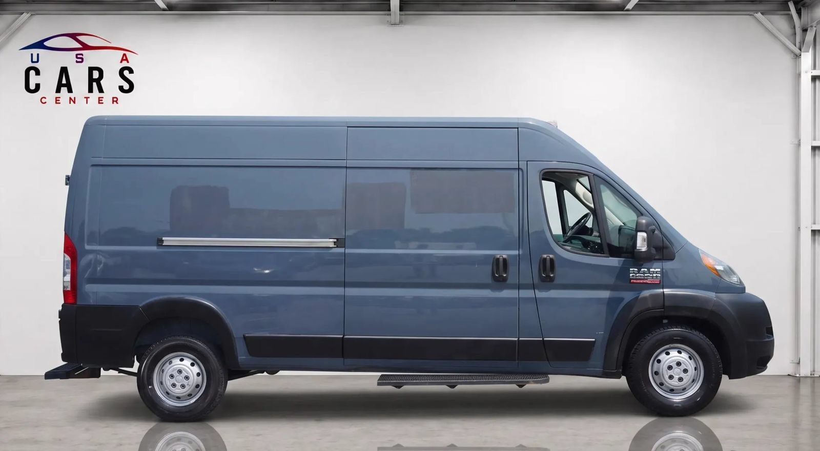 Used 2020 RAM ProMaster 3500 FWD image 1