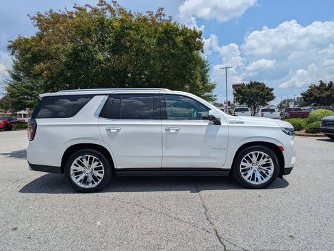 Used 2022 Chevrolet Tahoe High Country AWD/4WD image 8