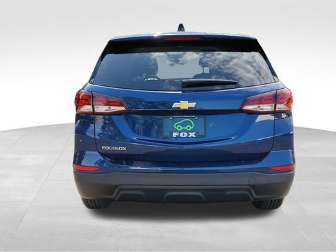 Certified 2022 Chevrolet Equinox LS w/ LS Convenience Package FWD image 4