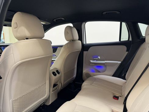 Certified 2025 Mercedes-Benz GLA 250 image 13