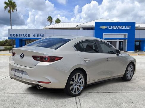 Used 2023 MAZDA MAZDA3 s FWD image 4
