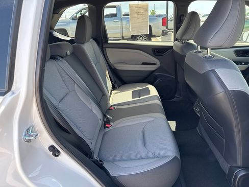 Used 2025 Subaru Forester Premium w/ Convenience Package #2 AWD/4WD image 11
