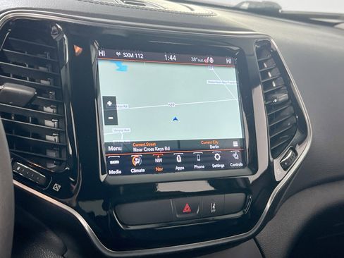 Used 2022 Jeep Cherokee Limited w/ Elite Package image 13