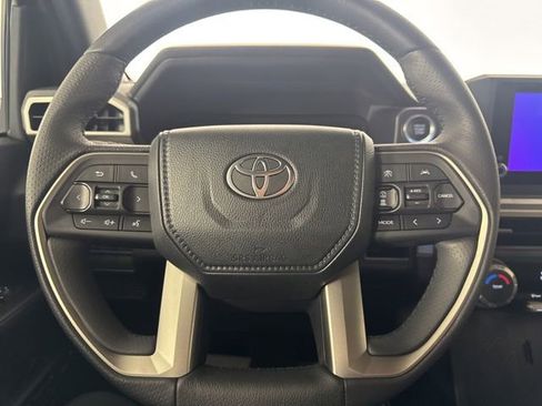 Used 2026 Toyota 4Runner SR5 AWD/4WD image 20