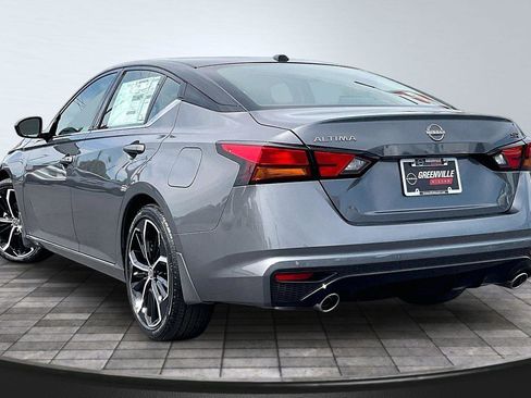 New 2026 Nissan Altima 2.5 SR FWD image 4