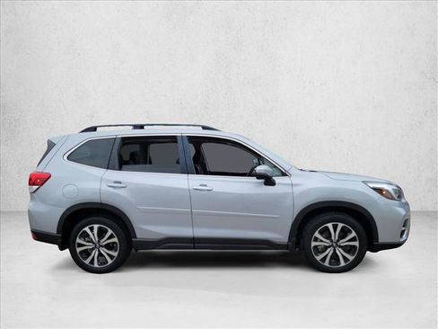Used 2021 Subaru Forester Limited image 4