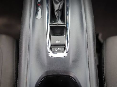 Used 2020 Honda HR-V Sport image 40