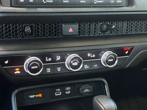 Used 2023 Honda CR-V EX image 19