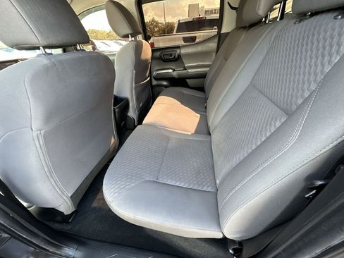Used 2022 Toyota Tacoma SR5 image 27