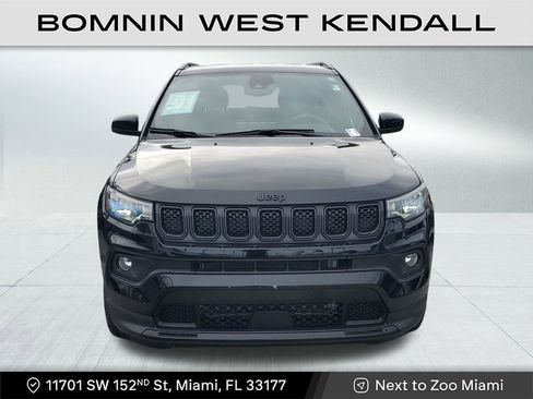 Used 2023 Jeep Compass Altitude image 2