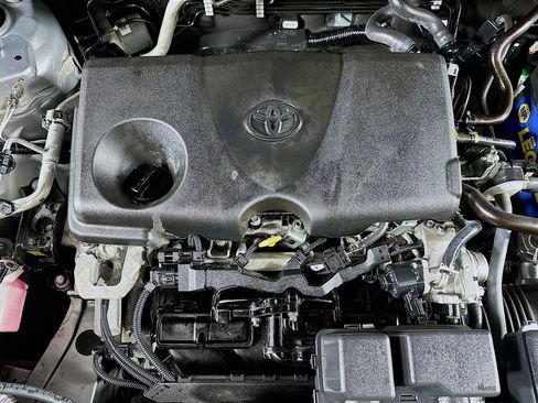 Used 2024 Toyota RAV4 LE image 31