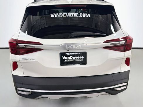 Used 2023 Kia Seltos SX w/ SX Sunroof Package AWD/4WD image 8