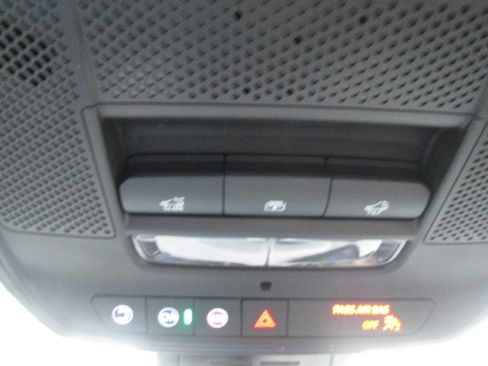 New 2026 GMC Terrain Elevation w/ Elevation Premium Package image 17