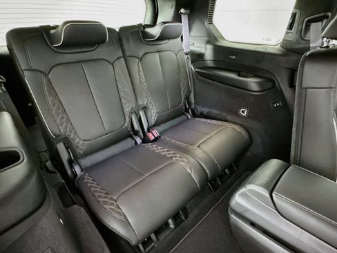 Used 2026 Jeep Grand Cherokee L Summit w/ Obsidian Package AWD/4WD image 30