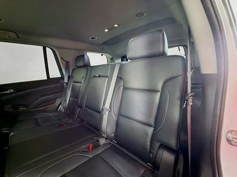 Used 2020 Chevrolet Tahoe LT w/ Luxury Package AWD/4WD image 19