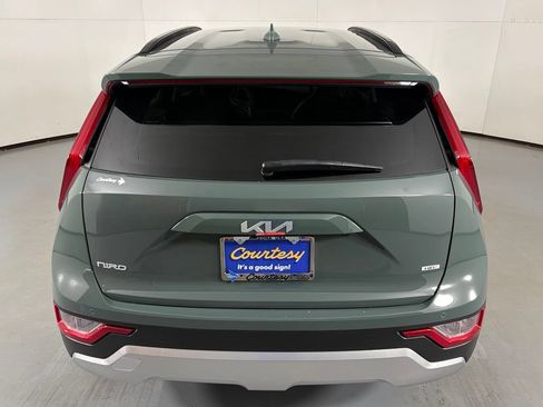 New 2026 Kia Niro EX w/ EX Premium Package FWD image 7