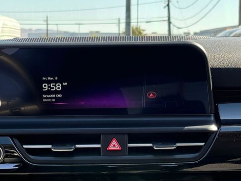 Used 2025 Kia Seltos S image 21