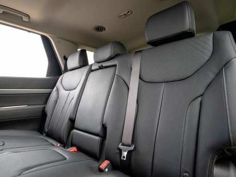 Certified 2025 Hyundai Palisade SEL FWD image 34