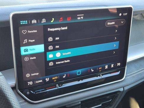 New 2026 Volkswagen Tiguan SE R-Line AWD/4WD image 8