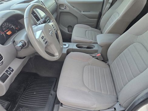 Used 2021 Nissan Frontier S image 12