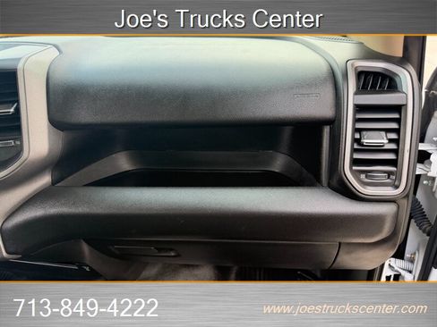 Used 2020 RAM 3500 Tradesman w/ Chrome Appearance Group RWD image 28