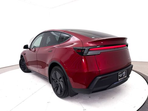 Used 2026 Tesla Model Y Long Range AWD/4WD image 2