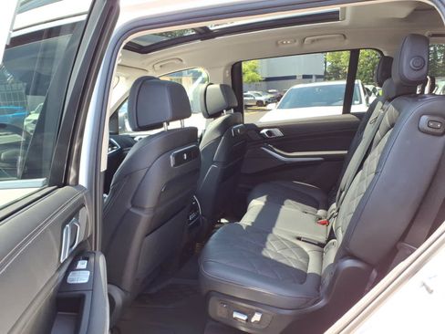 Used 2024 BMW X7 xDrive40i AWD/4WD image 22