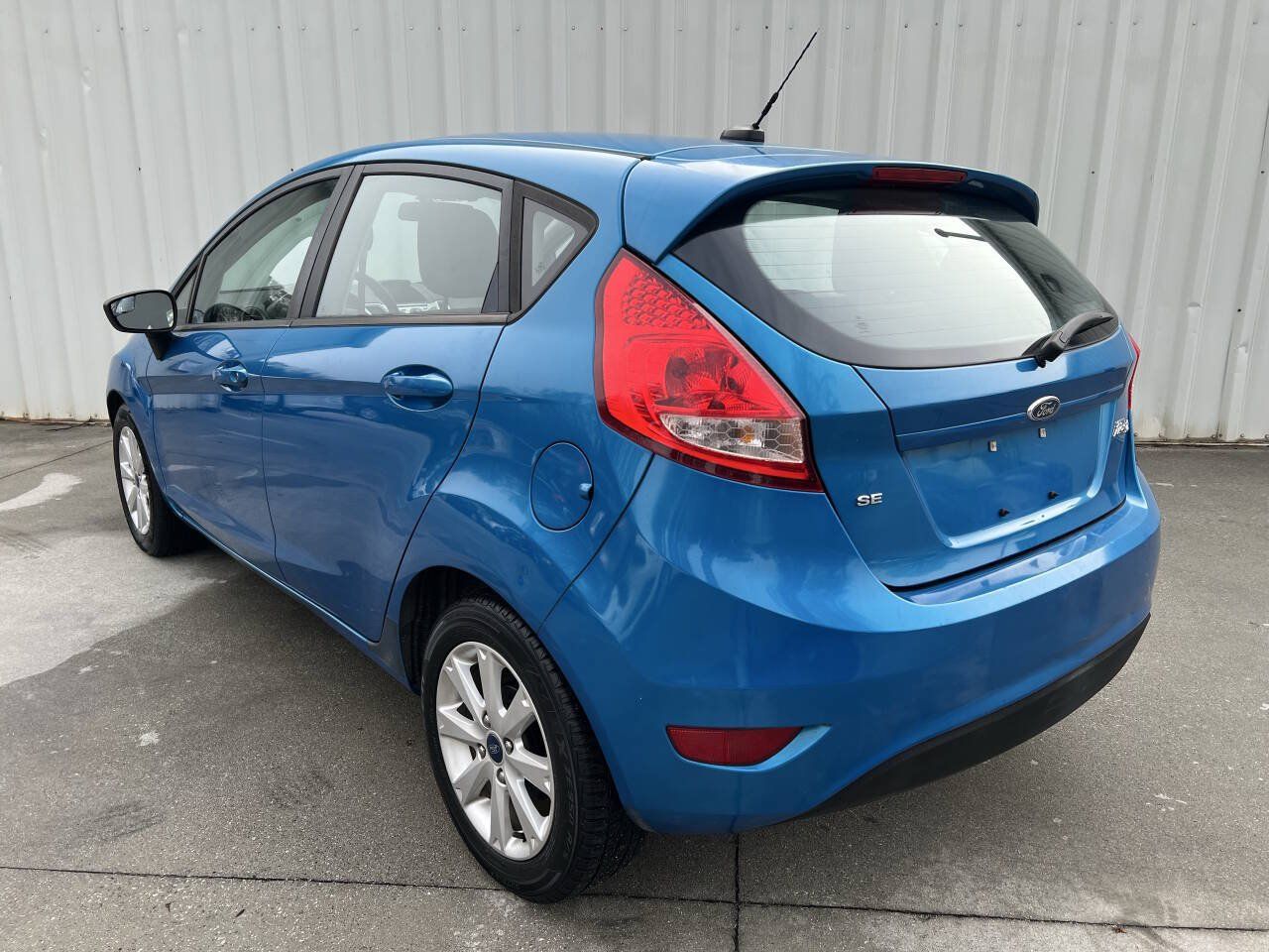 Used 2012 Ford Fiesta SE FWD image 5
