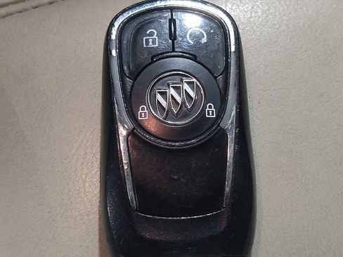 Used 2017 Buick Encore Essence FWD image 32