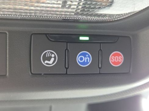 Used 2024 Chevrolet Trax RS w/ Driver Confidence Package FWD image 32