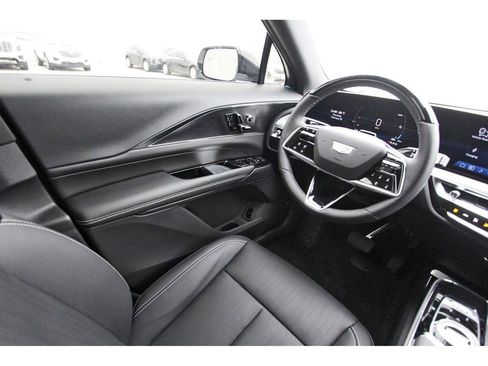 New 2026 Cadillac Lyriq Sport image 8