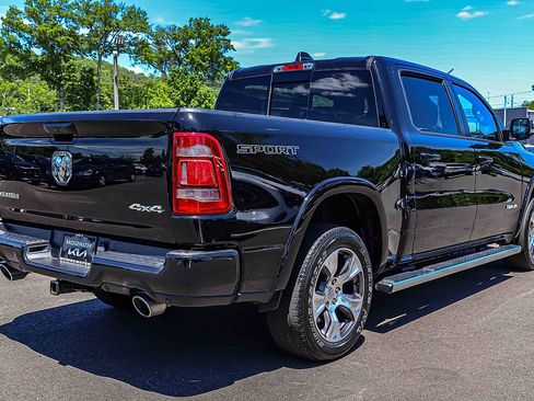 Used 2022 RAM 1500 Laramie AWD/4WD image 6