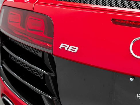 Used 2011 Audi R8 V10 AWD/4WD image 7