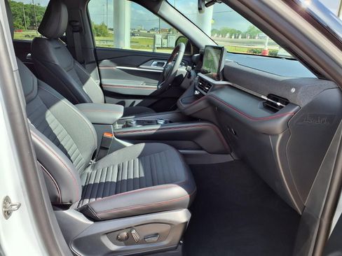 Used 2026 Ford Explorer ST-Line w/ ST-Line Street Pack RWD image 20