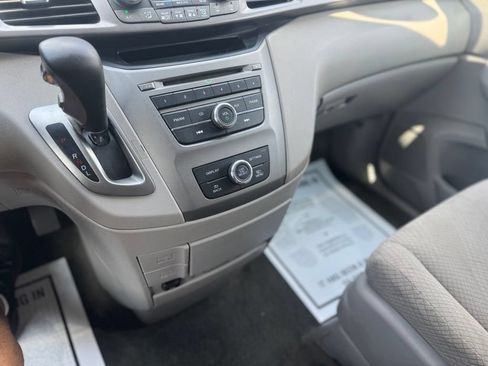 Used 2015 Honda Odyssey LX image 34