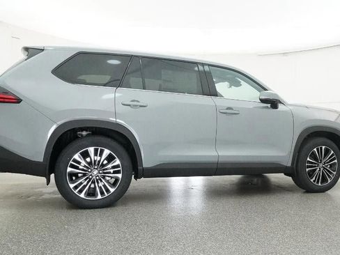 New 2026 Toyota Grand Highlander AWD Hybrid image 26