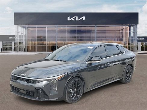 Certified 2025 Kia K4 GT-Line Turbo image 3