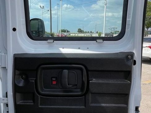 Used 2017 Chevrolet Express 2500 Extended RWD image 34
