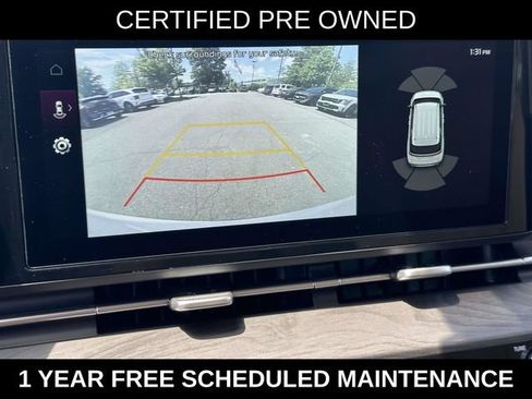 Used 2024 Kia Carnival EX FWD image 21