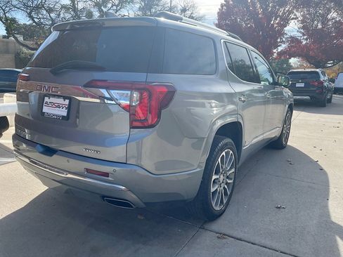 Used 2023 GMC Acadia Denali w/ Denali Ultimate Package AWD/4WD image 7