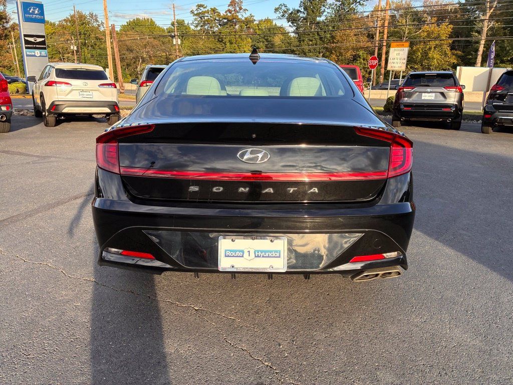 Used 2023 Hyundai Sonata SEL FWD image 6