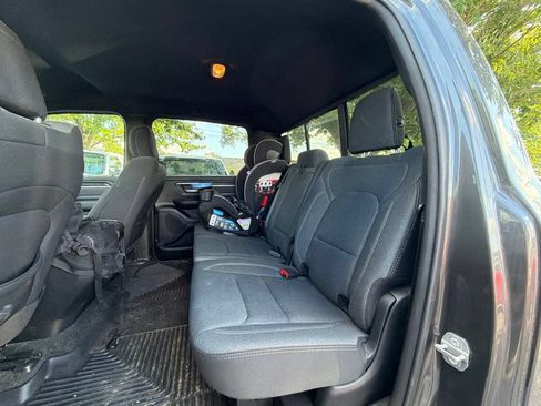 Used 2022 RAM 1500 Big Horn AWD/4WD image 9
