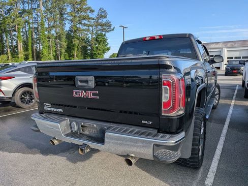 Used 2018 GMC Sierra 1500 SLT w/ SLT Premium Package AWD/4WD image 9